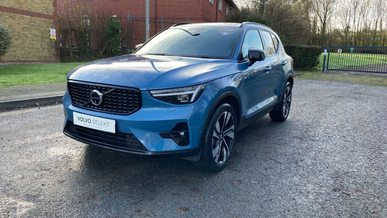 Volvo XC40 2.0 B4P Ultra Dark 5dr Auto Petrol Estate